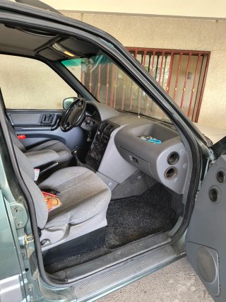 Tata Safari 2000