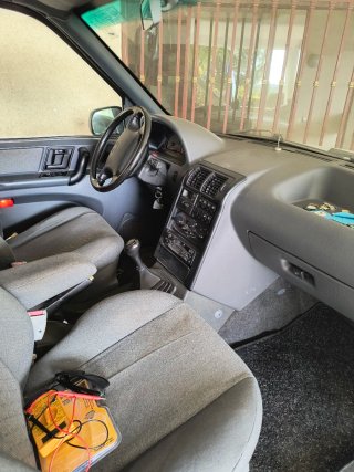 Tata Safari 2000