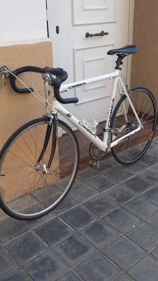 Bicicleta Cannondale.Caad 2. Pintada como Orbea
