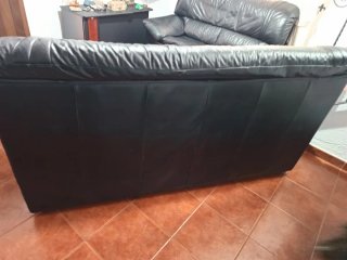 Divano 3+2 in pelle nera Idratata