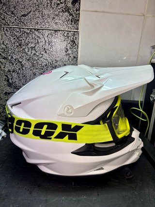 Casco de moto Shoei