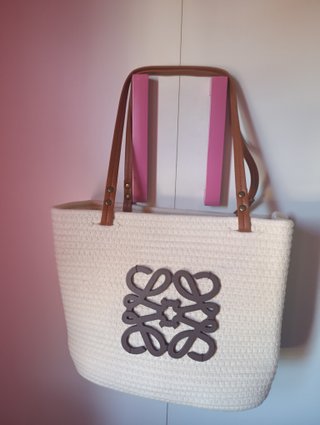 Bolso Loewe de esparto