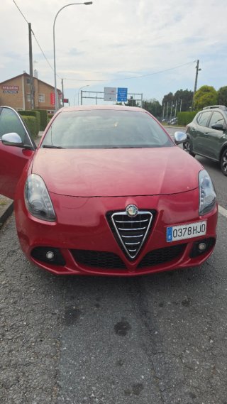 Alfa Romeo Giulietta 2011 (se vende o se cambia)