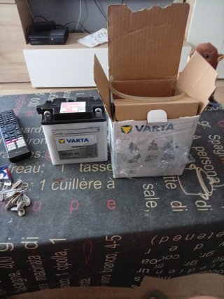Batería Varta GN11A-3A 6V 11Ah 80A Nueva