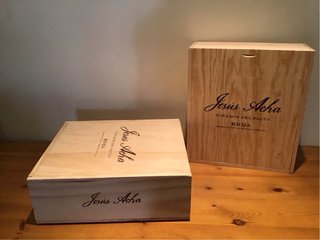 2 Cajas de madera con tapa corredera
