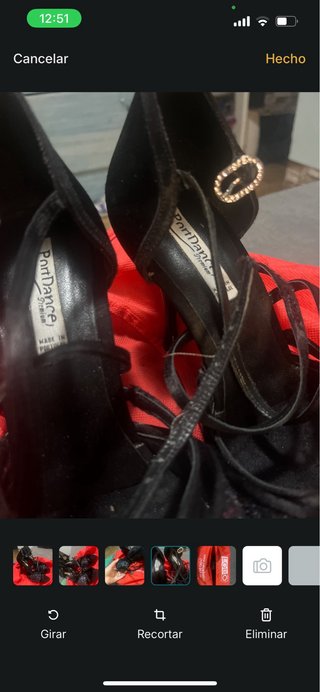 Tacones de salón negros con brillos