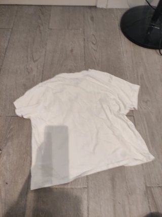 Camiseta manga corta blanca levis blanca y roja ta