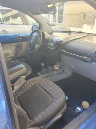 Volkswagen Beetle 2004