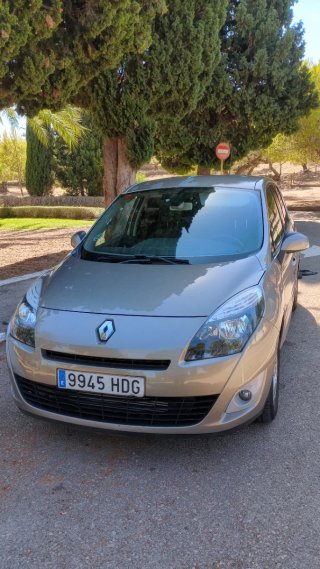 Renault Grand Scenic 2011
