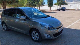 Renault Grand Scenic 2011