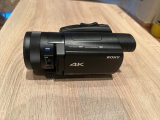 Videocámara Sony FDR-AX700 Nueva