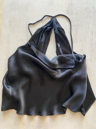 Top Zara negro satinado fiesta talla M
