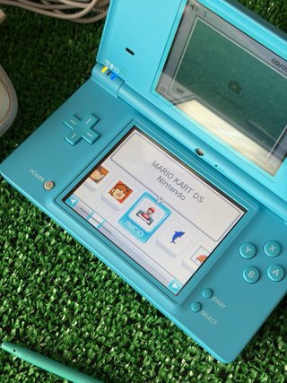 Nintendo DSi + Accessori