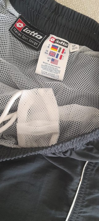 Set 2 costumi nuoto+1omaggio-Lotto Sergio Tacchini