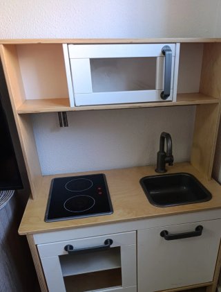 Cocinita de madera para niños