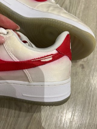 Nike Air Force 1 Rojas y Blancas