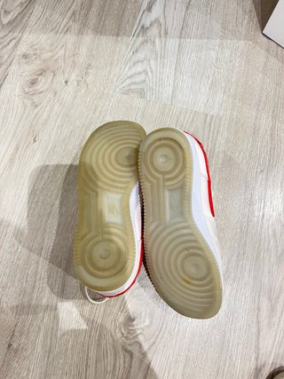 Nike Air Force 1 Rojas y Blancas