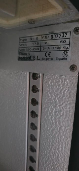 Nevera expositora Norcol pequeña