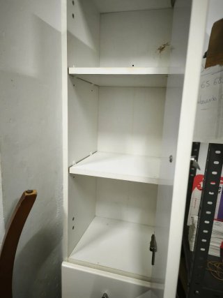 Mueble de baño alto blanco