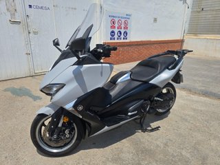 Yamaha TMax 530DX Maxi Scooter