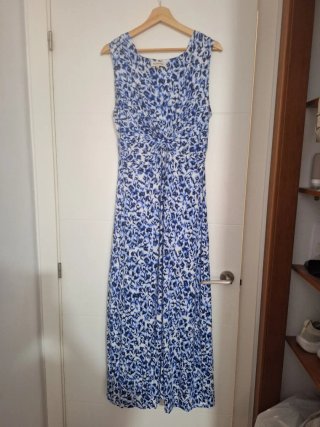 Vestido largo Surkana estampado azul y blanco