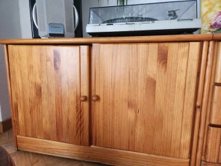 Mueble de madera para TV