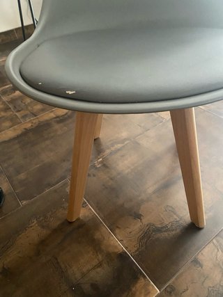 Silla gris moderna