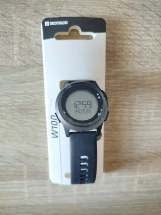 Reloj Decathlon W100 Negro