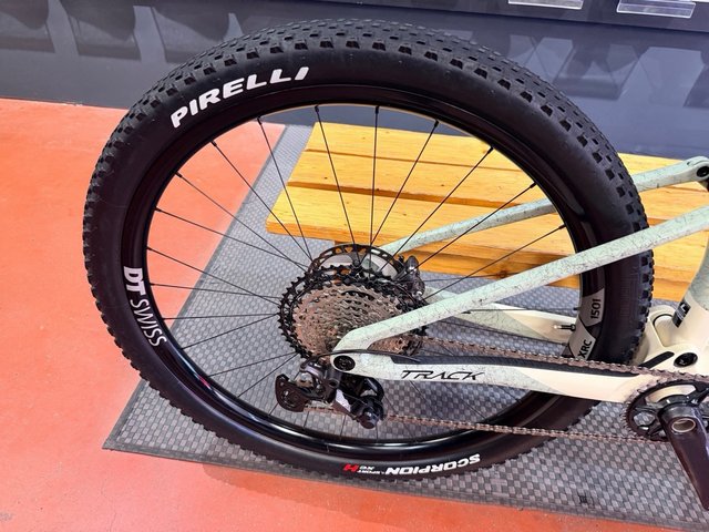 Megamo track 04 CW 2025