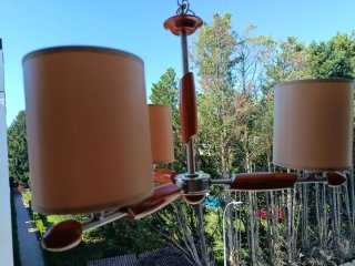 Lámpara de techo 3 tulipas madera y metal