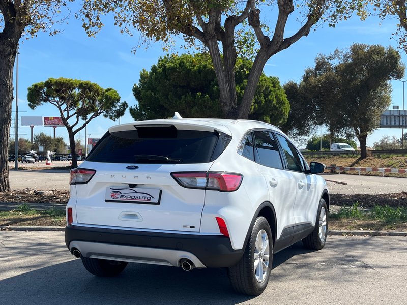 Ford Kuga 2022, foto 5
