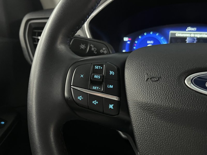 Ford Kuga 2022, foto 16