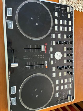 Controlador DJ Vestax VCI-300