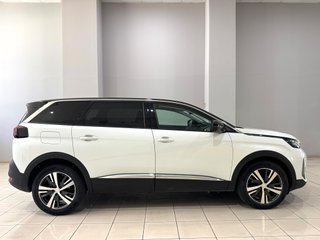 Peugeot 5008 2022