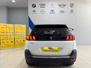 Peugeot 5008 2022
