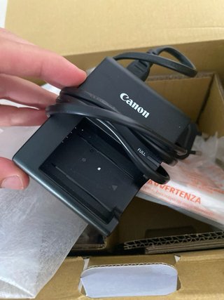 Canon EOS 2000D Kit EF-S 18-55mm