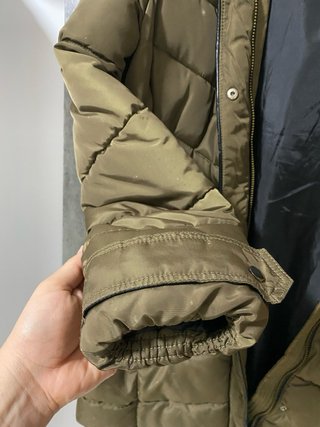 Anorak Bershka verde oliva