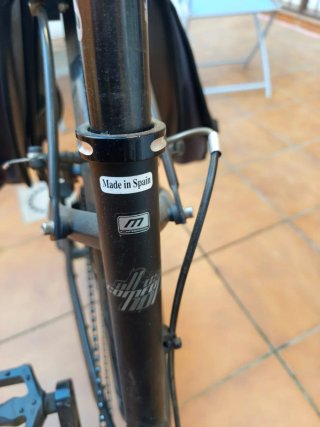 Bicicleta Orbea Negra con Bolsa