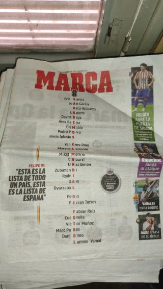 Periódico El País - 16 Nov 2001