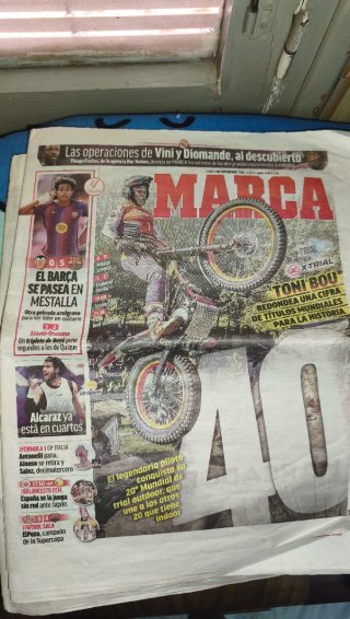 Periódico El País - 16 Nov 2001