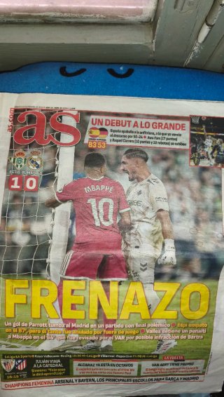 Periódico El País - 16 Nov 2001