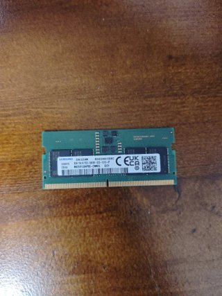 Samsung 8GB DDR5 RAM M425R16B4PBD-CWMOL