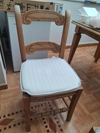 Conjunto 4 sillas, 2 sillones y mesa