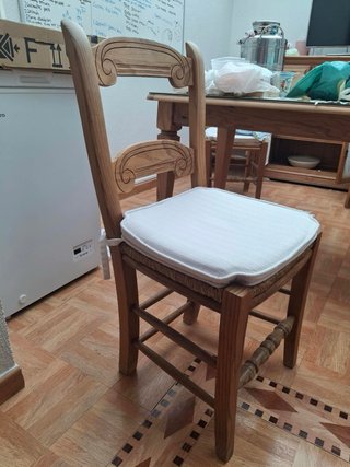 Conjunto 4 sillas, 2 sillones y mesa