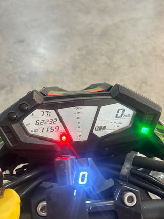 Kawasaki Z800 Verde y Negra