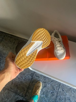 Zapatillas Nike Beige/Blanco