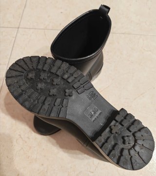 Botas de niña negras