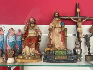 Figuras religiosas: Santos, Cristos, Vírgenes