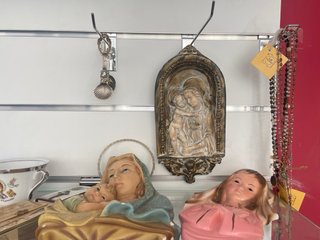Figuras religiosas: Santos, Cristos, Vírgenes