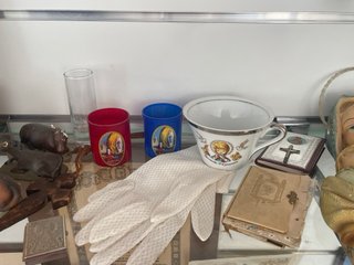 Figuras religiosas: Santos, Cristos, Vírgenes